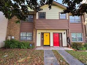 Building Photo - 403 Oakland Rd