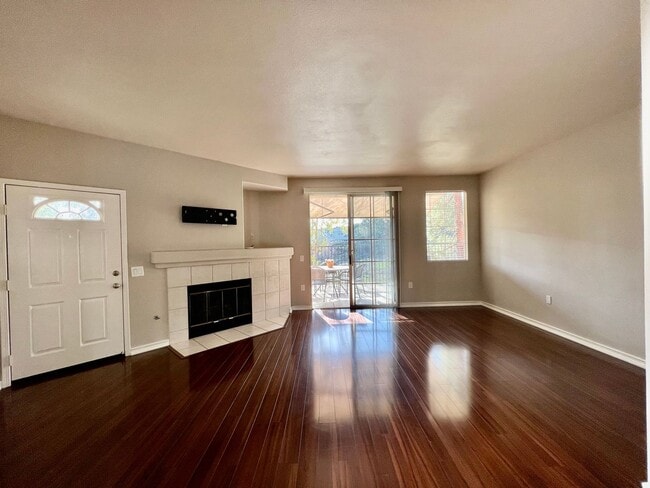 Building Photo - Charming 2B/2BA Condo with Patio and Pool Access in Carmel Mountain