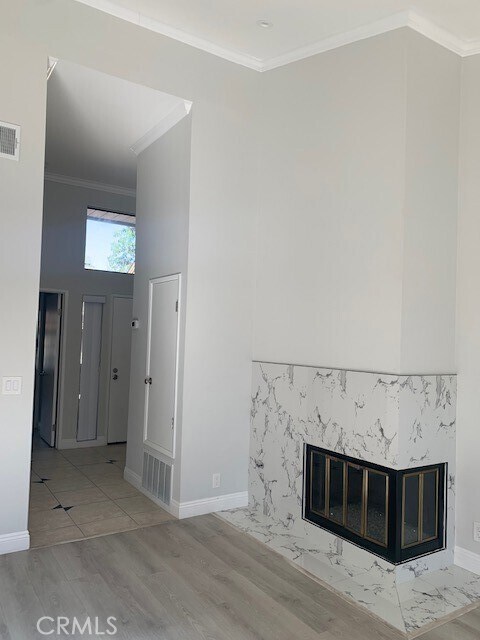 Foto del edificio - 16211 Downey Ave