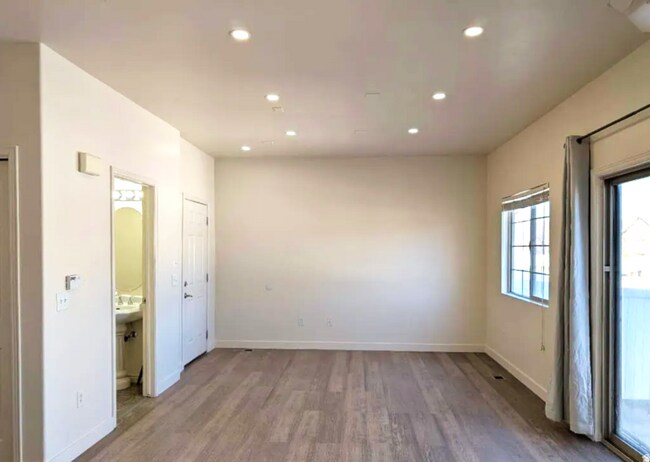 Foto del edificio - 2124 W 2180 N