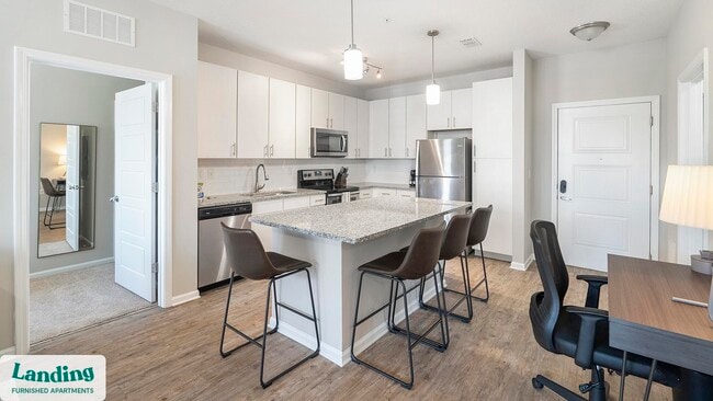 Building Photo - 2300 Tapestry Park Dr