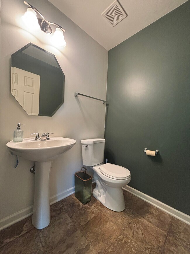 Foto del edificio - 1453 Carlisle Ln