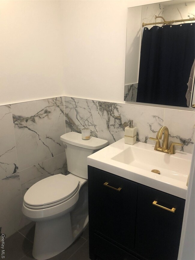 Foto del edificio - 43 Richmond Blvd