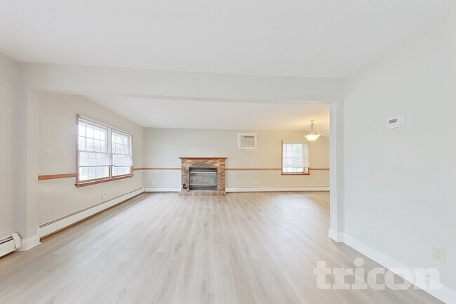 Foto del edificio - 26 Village Ln