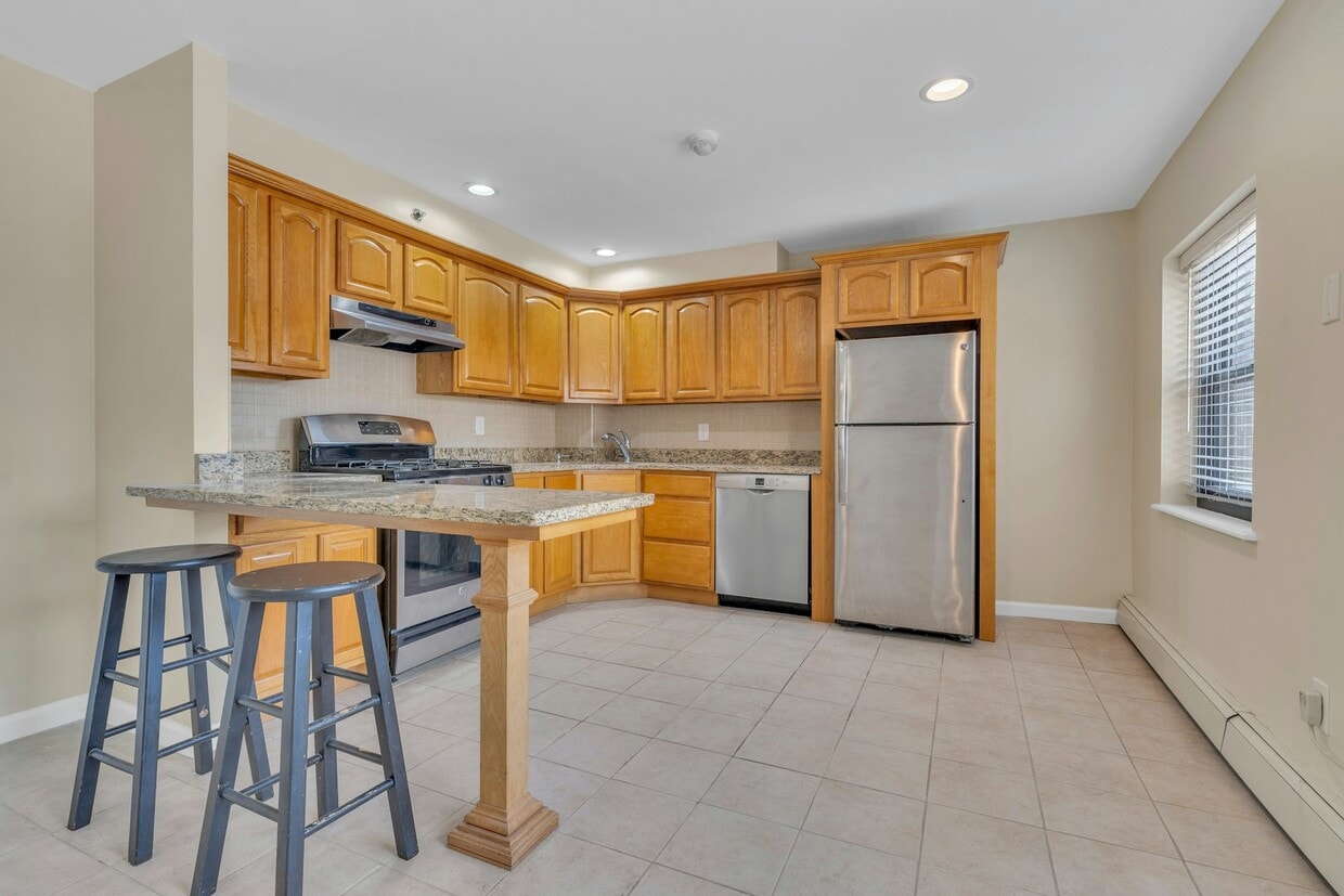 Photo - 179 Newark St. (Jersey City, NJ)