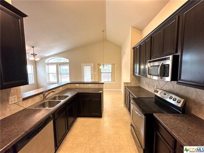 Building Photo - 6706 Indian Hawthorne Dr
