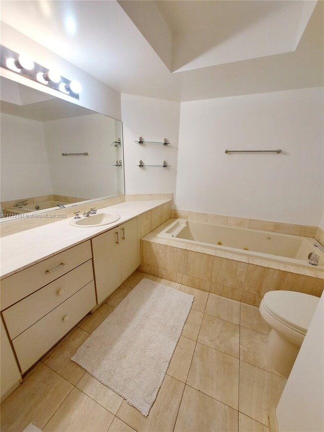 Photo - 1000 W Island Blvd Apartment