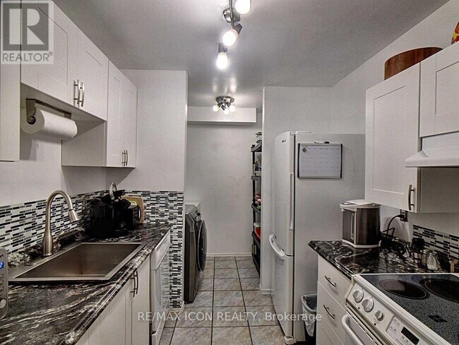 Photo du bâtiment - 1096 Jalna Blvd