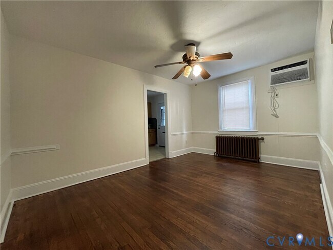 Foto del edificio - 211 Jefferson Ave