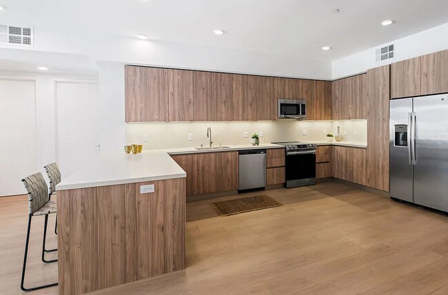 Foto del edificio - 3651 Regal Pl