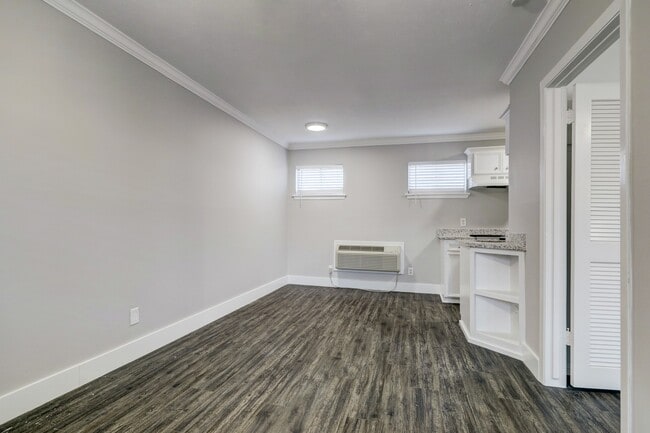 Building Photo - 3618 Garrott St