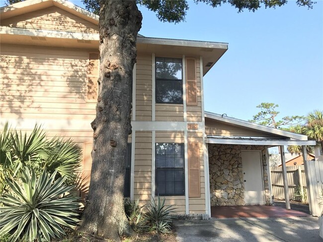 Foto del edificio - 510 YELLOWWOOD Ct