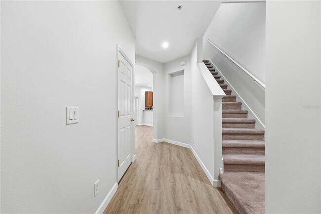Building Photo - 1346 Grantham Dr