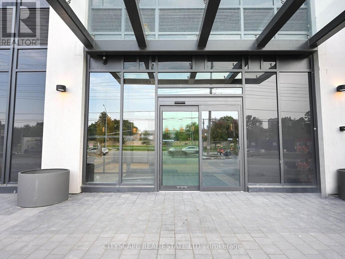Photo principale - 204-204 Burnhamthorpe Rd E