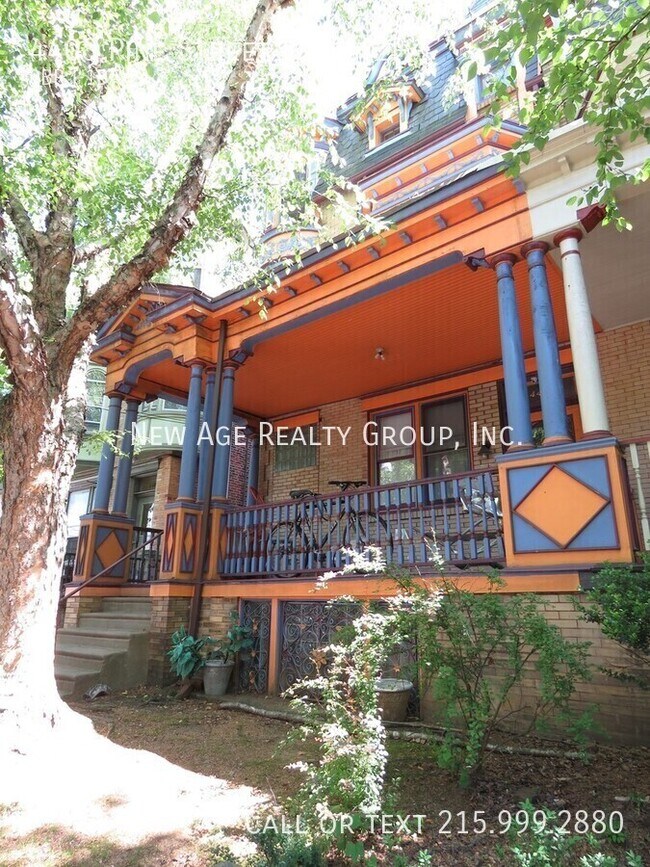 Building Photo - 4408 Pine St
