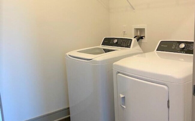 Foto del edificio - 6405 Rex Ln