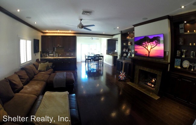 Building Photo - 4 br, 3.5 bath House - 2223 Versailles Ct