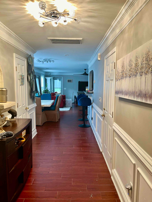 Foto del edificio - 3555 Burkland Dr
