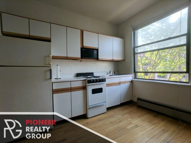 Foto del edificio - 633 W Barry Ave