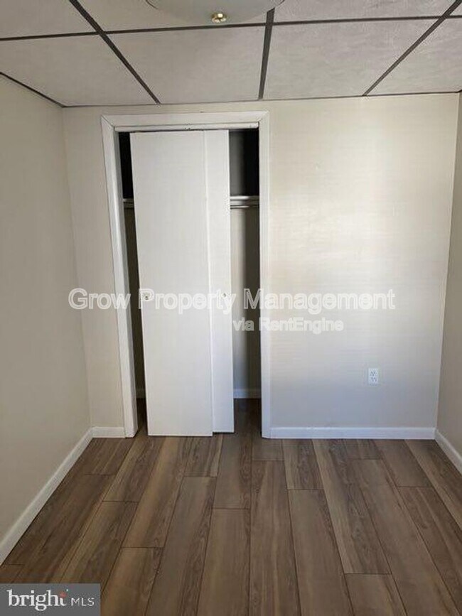 Foto del edificio - 925 Watkins St