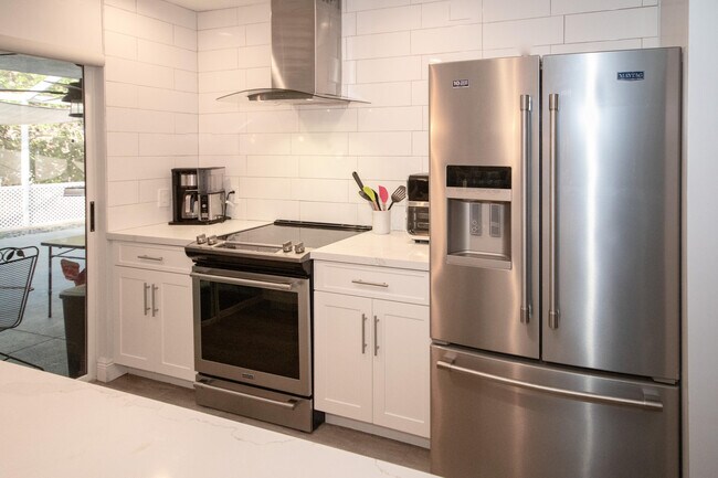 Foto del edificio - 4204 Water Oak Ct