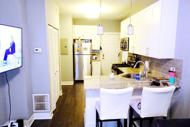 Foto del edificio - 1433 N Cleaver St