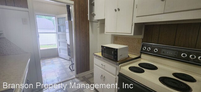 Building Photo - 2 br, 1 bath House - 832 N Glendale