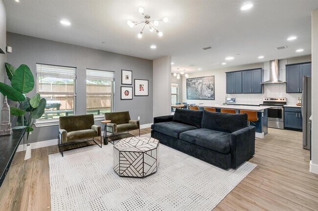 Foto del edificio - 12914 Leatherback Ln