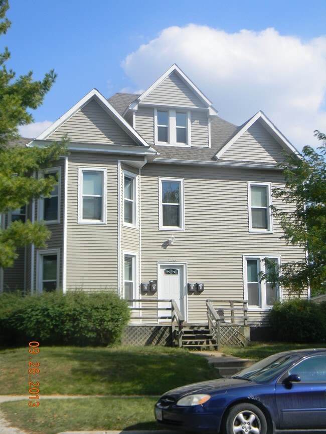 Building Photo - 2516 Olive St