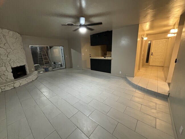 Building Photo - 1544 Jones Rd