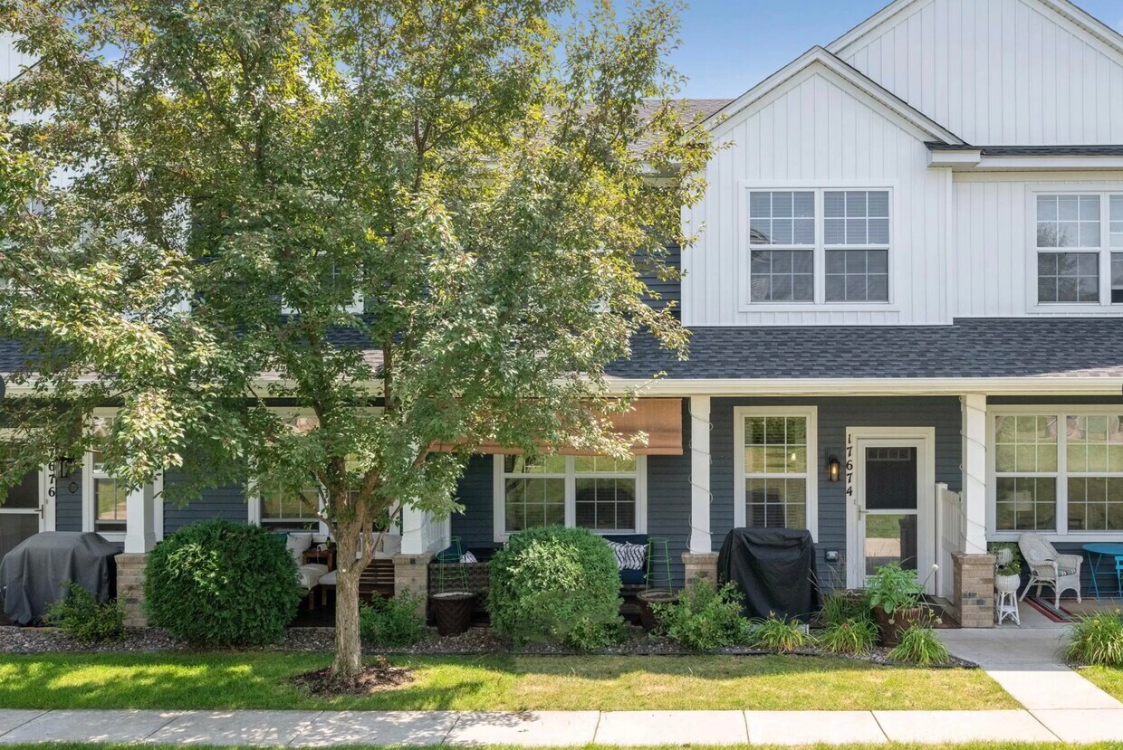 17674 68th Plz N, Maple Grove, MN 55311 Townhome Rentals in Maple