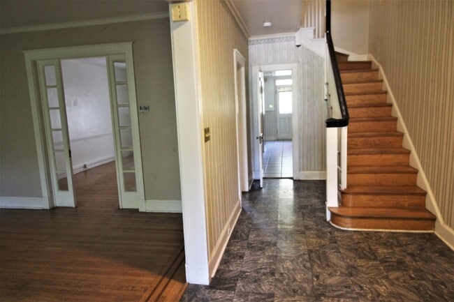 Foto del edificio - 2026/2027 Off-Campus JHU Spacious 5bd/2ba Rowhome OSP & W/D! Available 6/8