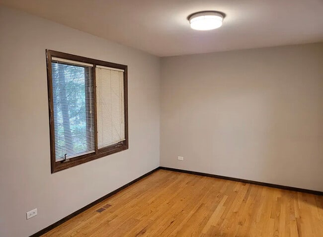 Foto del edificio - 1500 Kenyon Dr