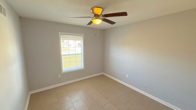 Foto del edificio - 3494 Cane Ridge Dr