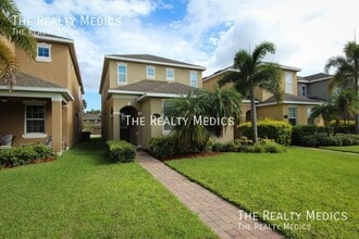 Building Photo - 15764 Ave Of The Arbors