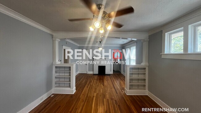 Foto del edificio - 1915 Nelson Ave