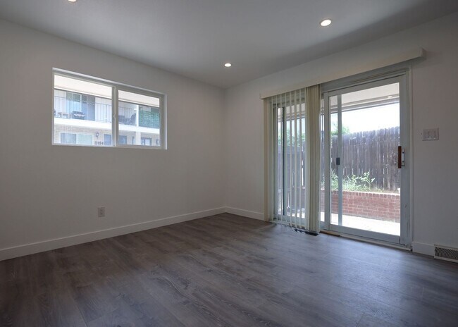 Foto del edificio - Beautiful 3 Bedroom Townhouse in Lakewood, CO