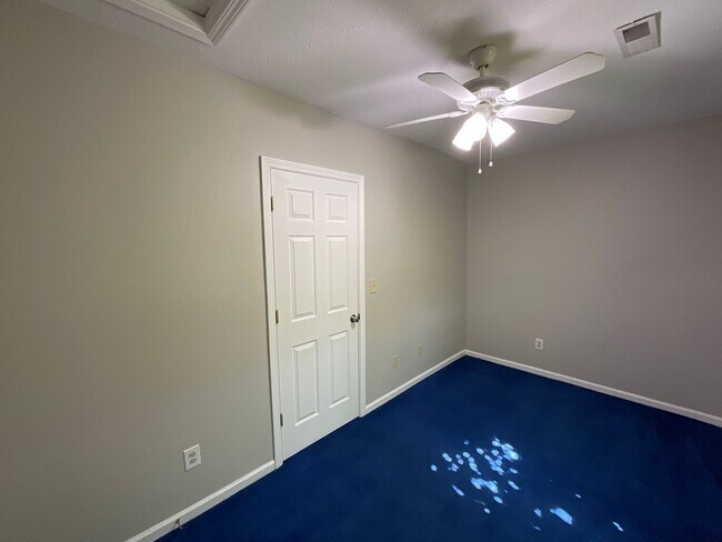 Foto del edificio - 3449 Erin Ave