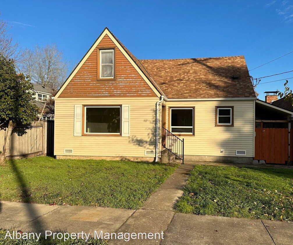 Foto principal - 2 br, 1 bath House - 1525 SW Liberty St
