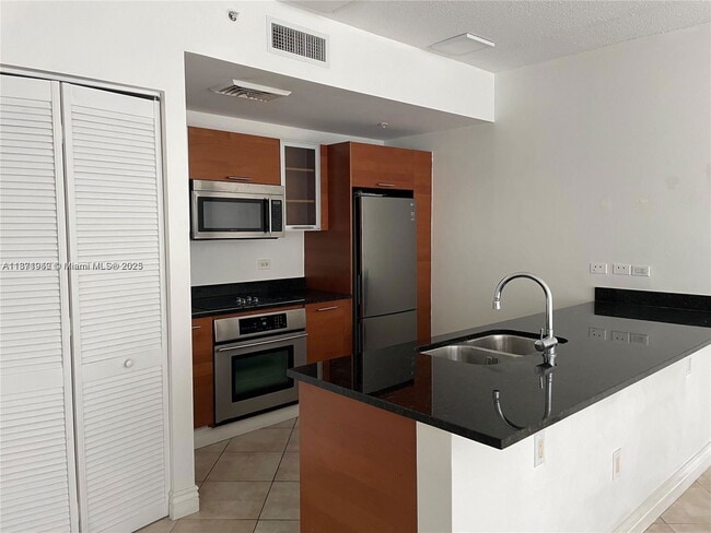 Foto del edificio - 3451 NE 1st Ave
