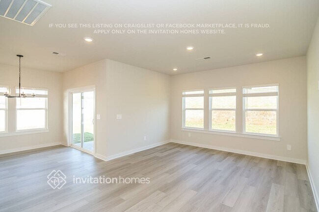 Foto del edificio - 1126 Bluffton Cir