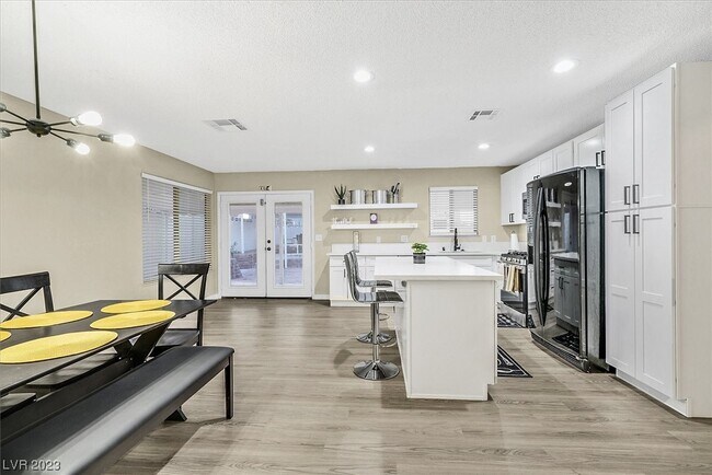 Foto del edificio - 734 Arrowhead Trail