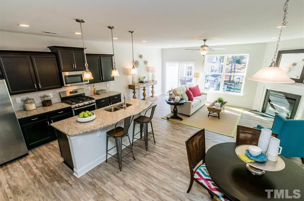 Foto del edificio - 57 Galway Glenn Ln