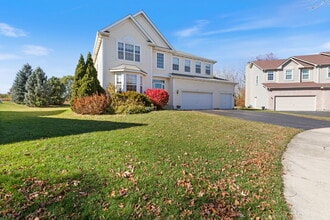 Building Photo - 9 Lake Plumleigh Ct