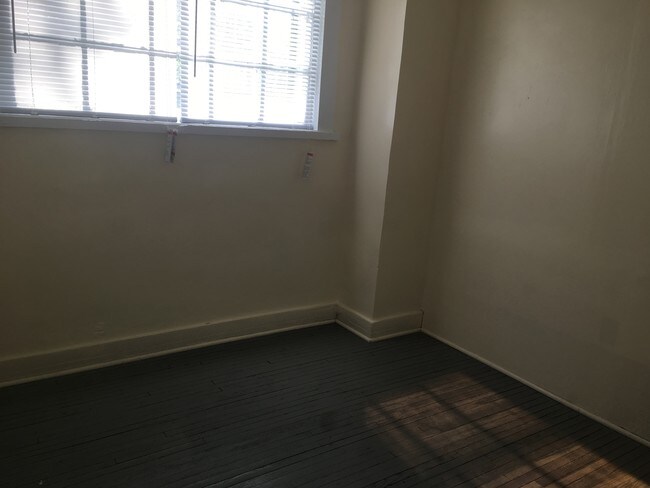 Foto del edificio - 415 N Capital St