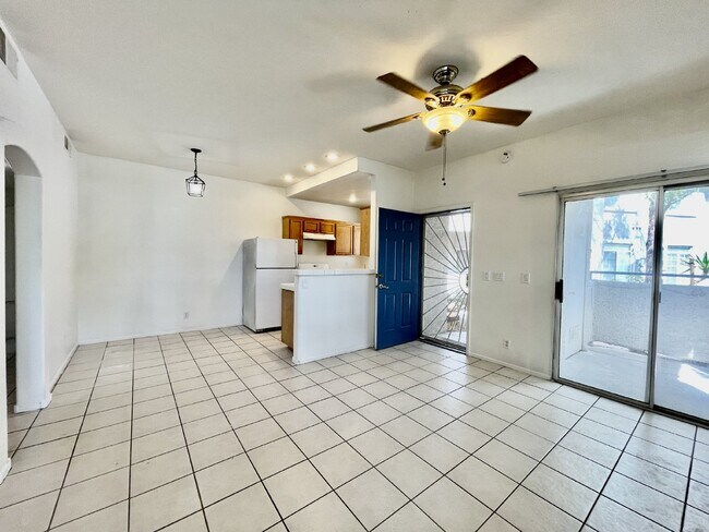 Foto del edificio - DOWNSTAIRS GREEN VALLEY CONDO | COVERED PATIO | COMMUNITY POOL + FITNESS CENTER