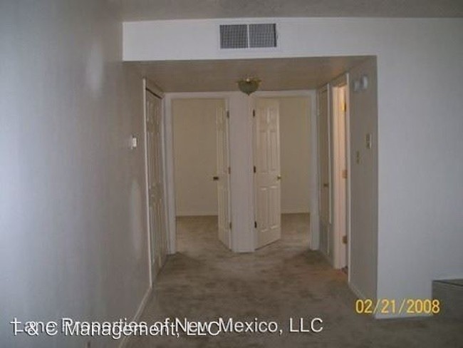 Building Photo - 13501 Copper Ave NE