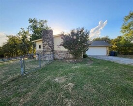 Building Photo - 4121 Apache Trl