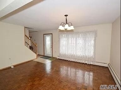 Foto del edificio - 6 Peony Rd