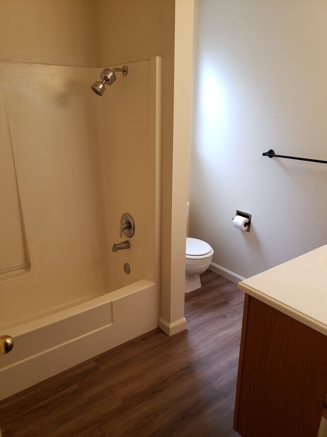 Foto del edificio - Charming and Cozy 3BR/2BA Home in Chico - ...